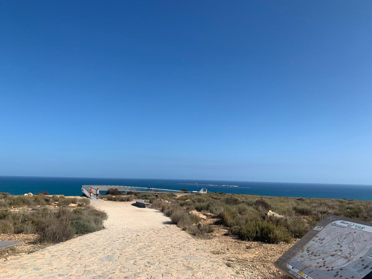 Puerto MarinoAdosado Tranquilo Con Piscina Y Vistas Al Mar公寓 外观 照片